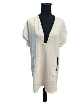 Textured V-Neck Tunic Dress in Ivory with Black Trim astr size XS flowy summer